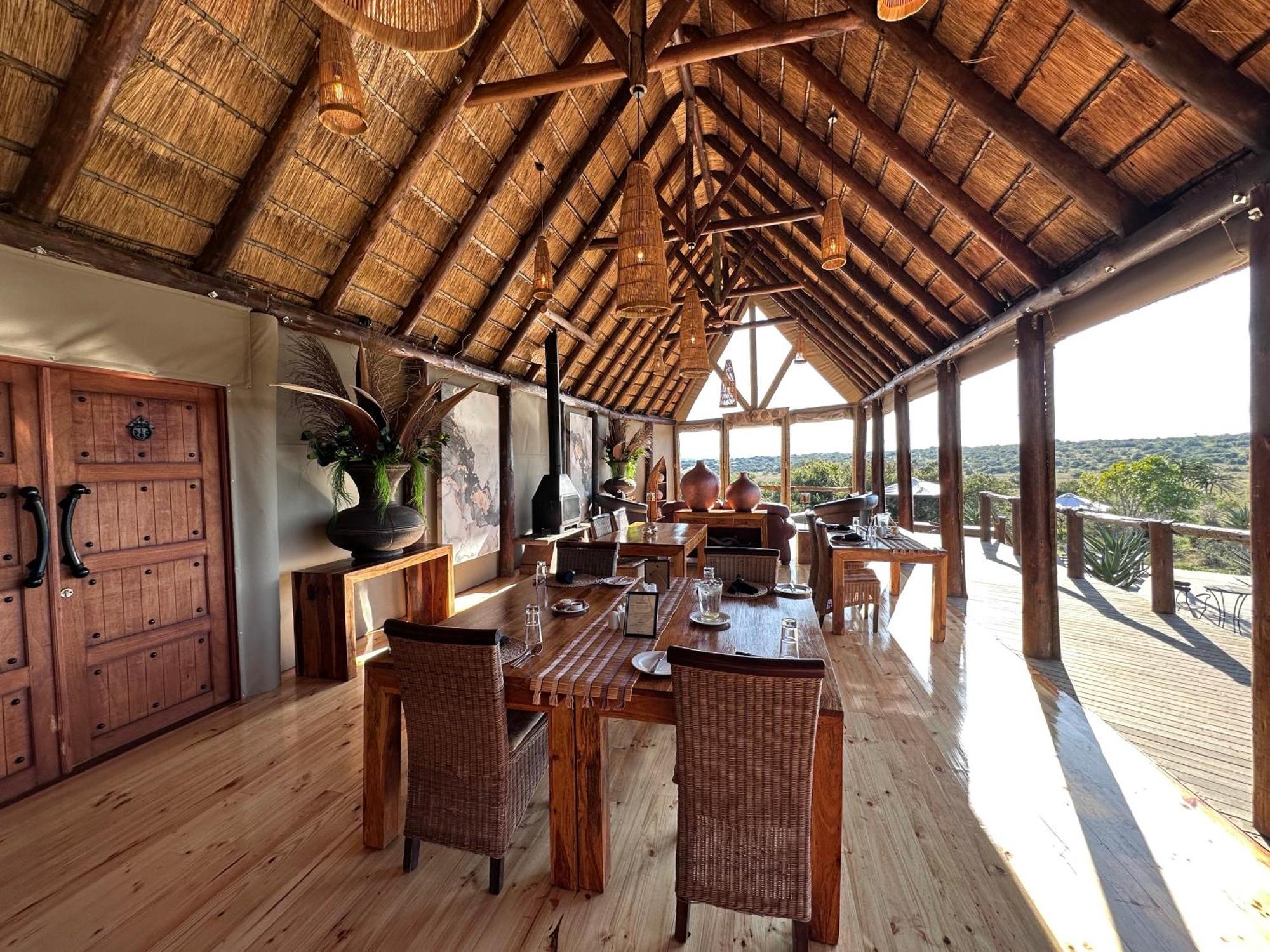 Bush Lodge - Réserve animalière d'Amakhala Extérieur photo